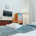 Polonia Apartmanhotel 4*