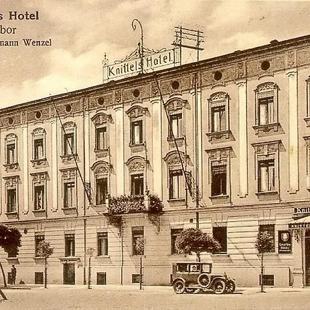 Polonia Appart hôtel 3*
