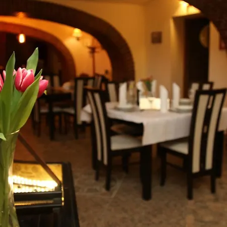 Polonia Aparthotel 3*