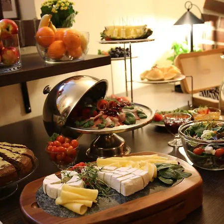 Polonia Apartmanhotel