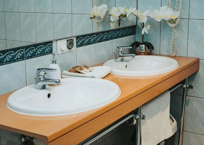 Polonia Aparthotel 3*