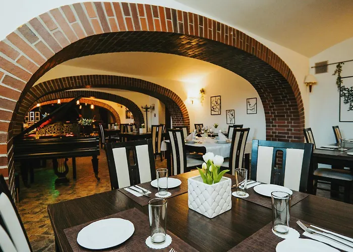 Polonia Aparthotel 3*