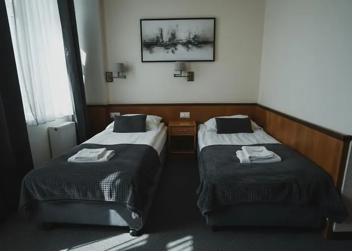 Polonia Aparthotel 3*