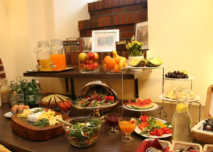 Polonia Aparthotel 3*